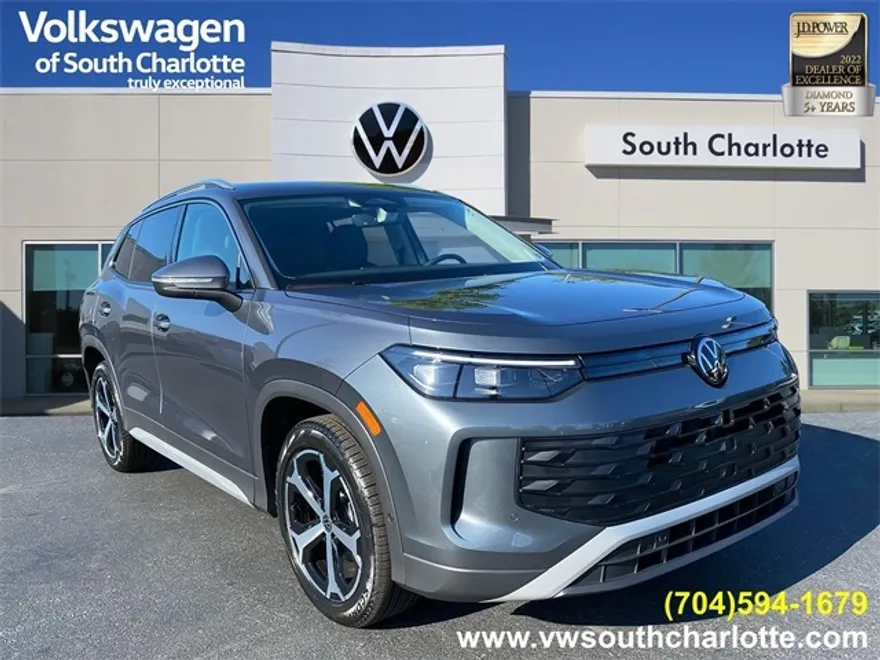 2025 Volkswagen Tiguan SE photo 1