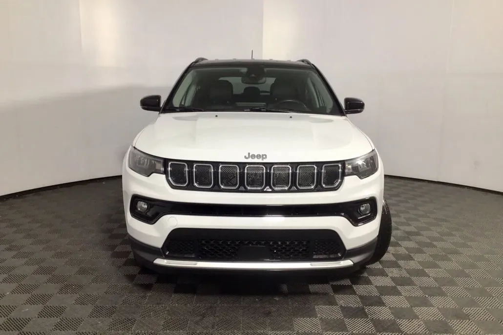 2022 Jeep Compass Limited photo 1