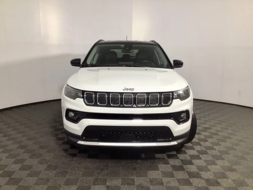 2022 Jeep Compass Limited photo 1