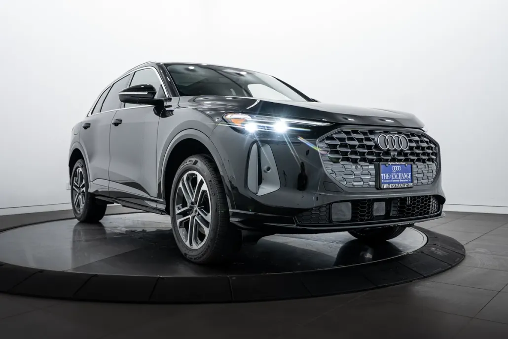 2025 Audi Q5 Premium Plus photo 1