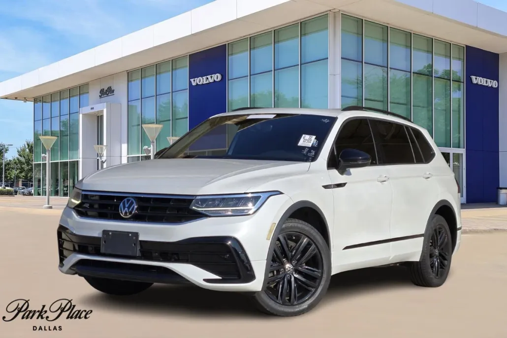 2022 Volkswagen Tiguan SE R-Line Black photo 1