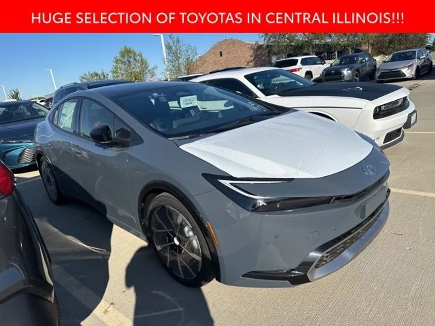 2026 Toyota Prius Plug-in photo 1