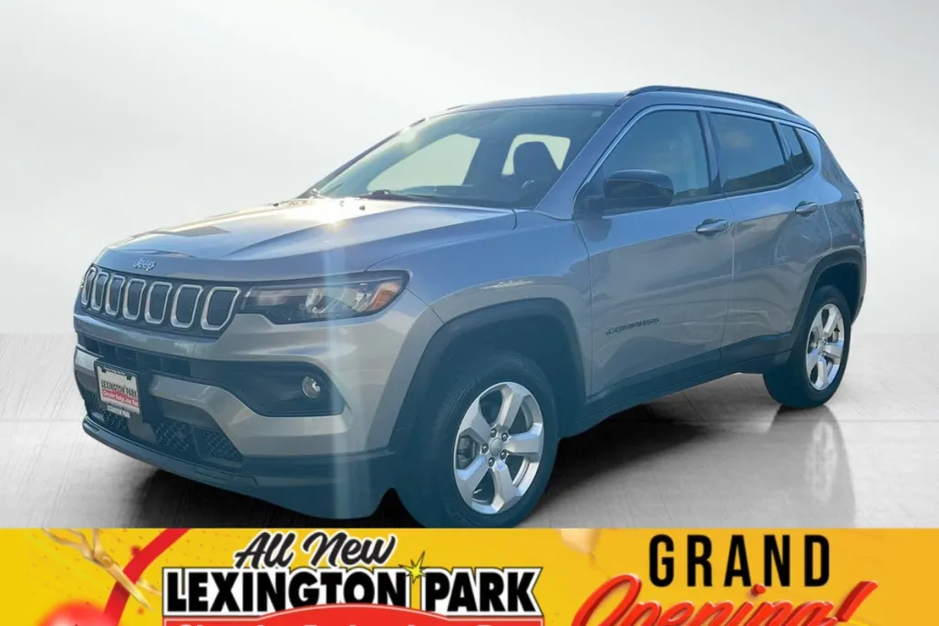 2022 Jeep Compass Latitude photo 1