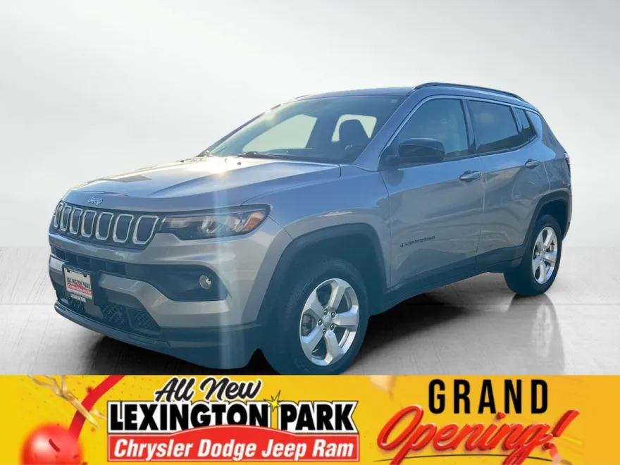 2022 Jeep Compass Latitude photo 1