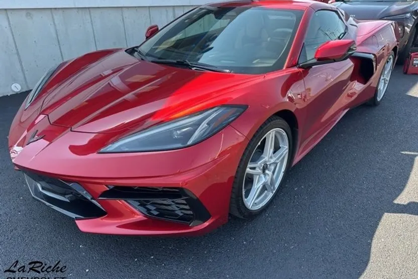 2024 Chevrolet Corvette Stingray 3LT photo 1