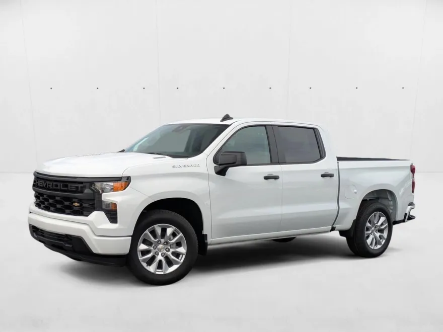 2025 Chevrolet Silverado 1500 Custom photo 1