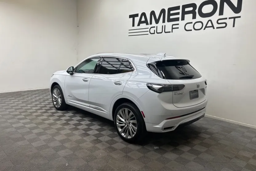 2025 Buick Envision Avenir photo 1