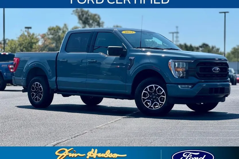 2023 Ford F-150 XLT photo 1
