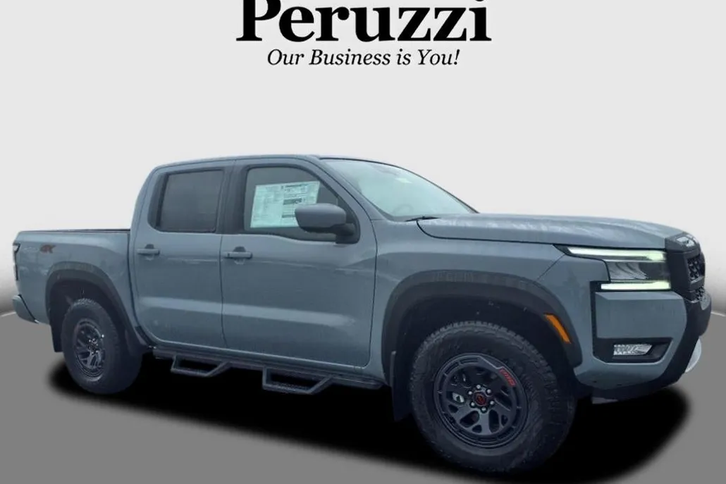 2025 Nissan Frontier PRO-4X photo 1