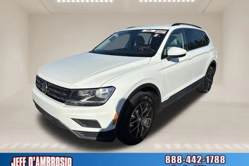 2021 Volkswagen Tiguan SE photo 1
