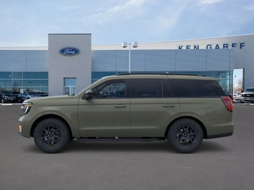 2025 Ford Expedition photo 1