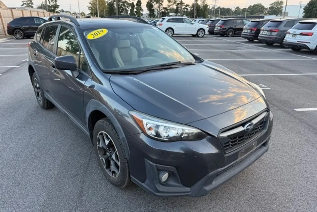 2019 Subaru Crosstrek 2.0i Premium photo 1
