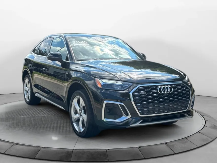 2025 Audi Q5 Sportback Premium Plus 45 TFSI S line photo 1