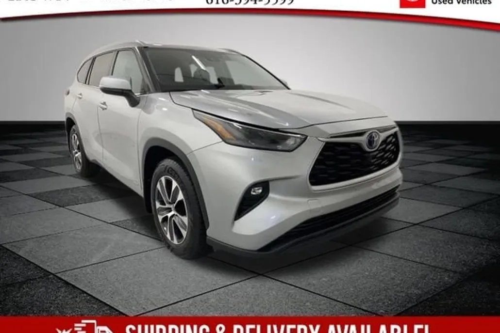 2022 Toyota Highlander Hybrid XLE photo 1