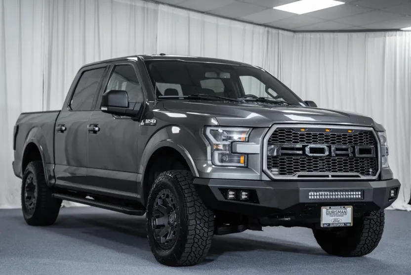 2015 Ford F-150 XLT photo 1