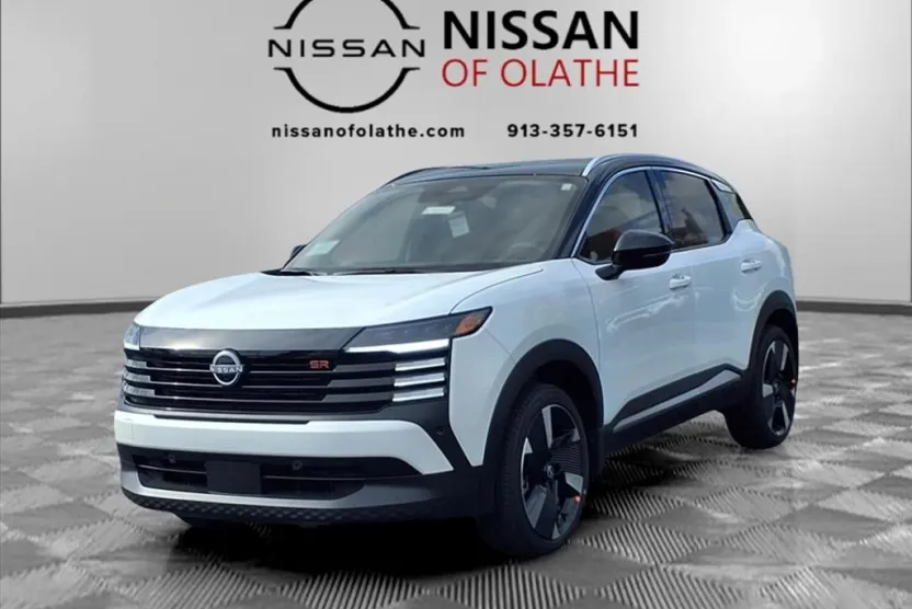 2025 Nissan Kicks SR photo 1