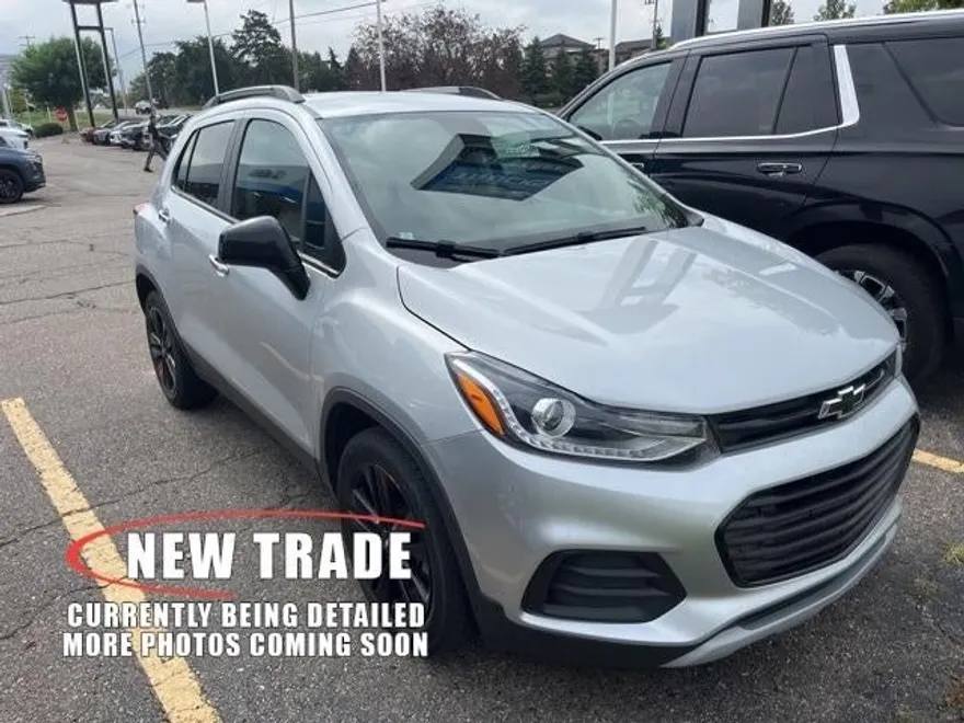 2020 Chevrolet Trax LT photo 1