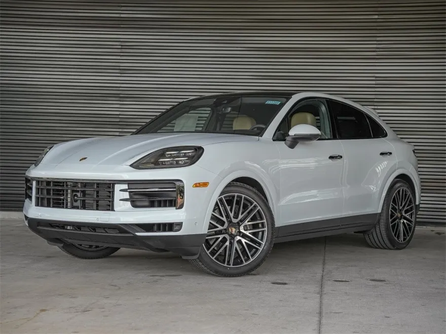 2025 Porsche Cayenne Coupe photo 1