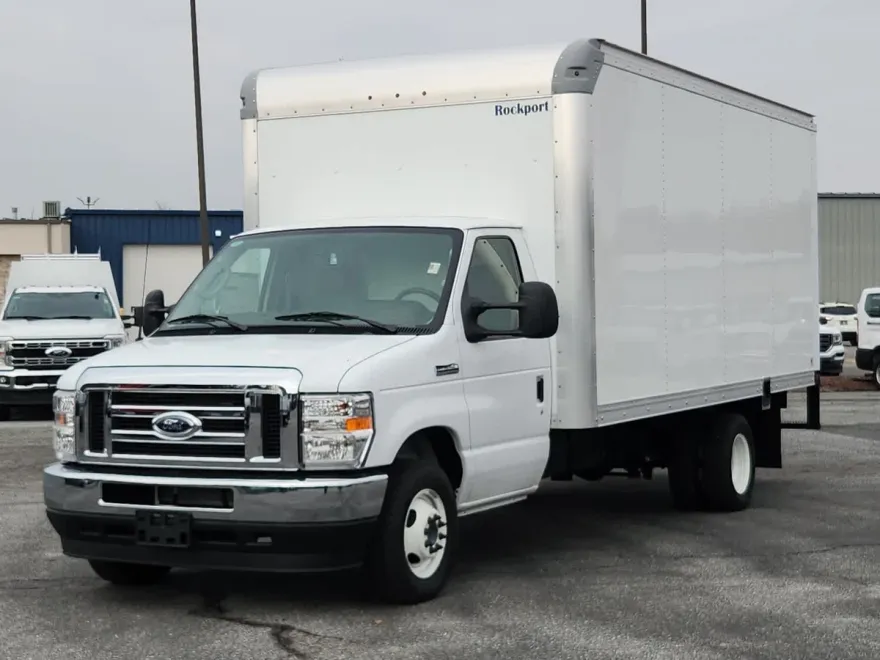 2025 Ford E-350 photo 1