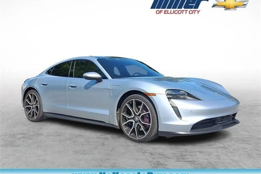 2023 Porsche Taycan Base photo 1