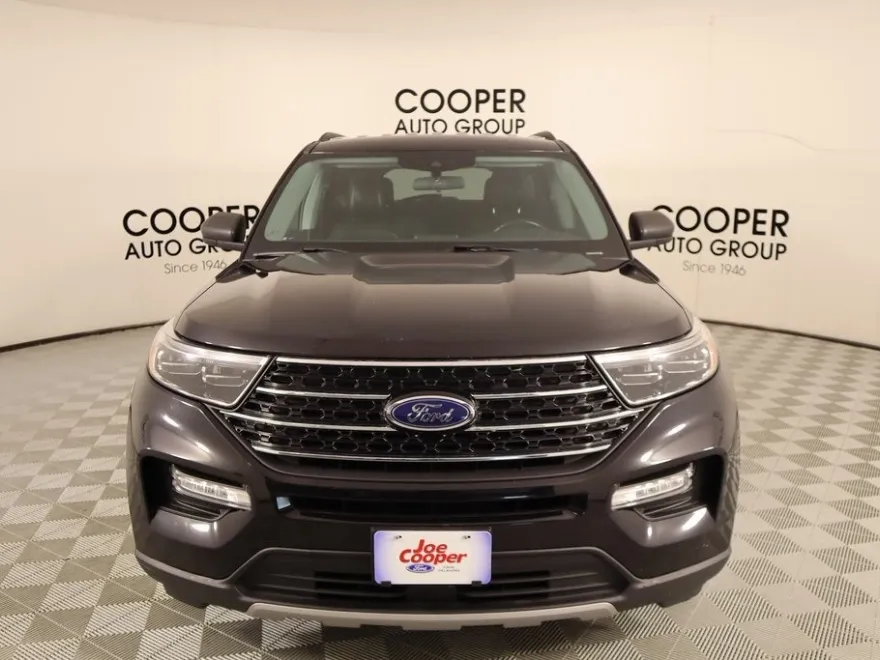 2021 Ford Explorer XLT photo 1