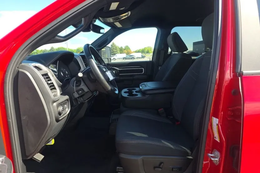 2024 Ram 2500 Big Horn photo 1