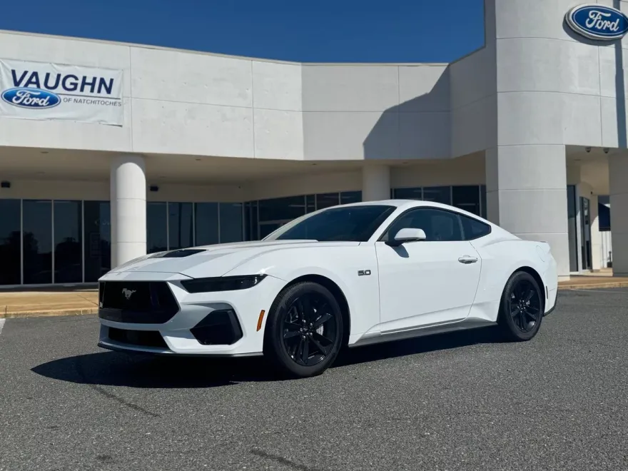 2025 Ford Mustang GT photo 1
