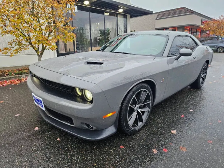 2017 Dodge Challenger R/T Scat Pack photo 1