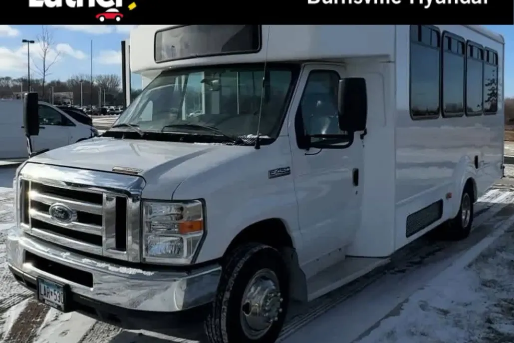 2016 Ford E-450 photo 1