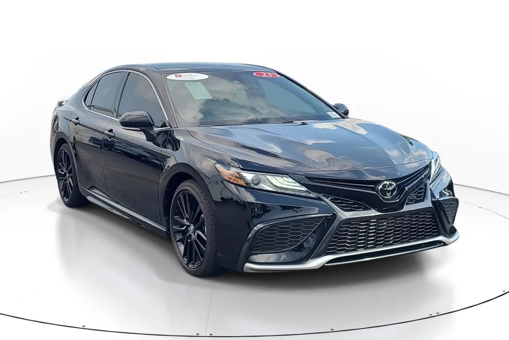 2023 Toyota Camry XSE V6 photo 1