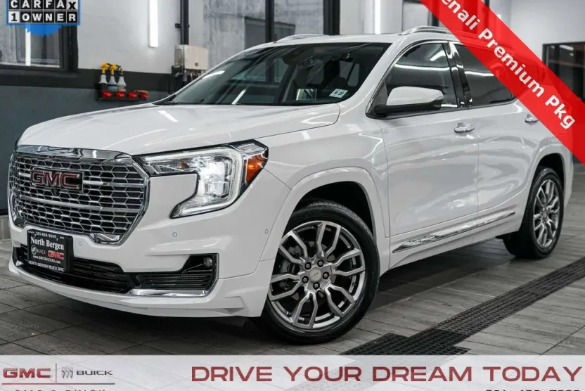 2022 Gmc Terrain Denali photo 1