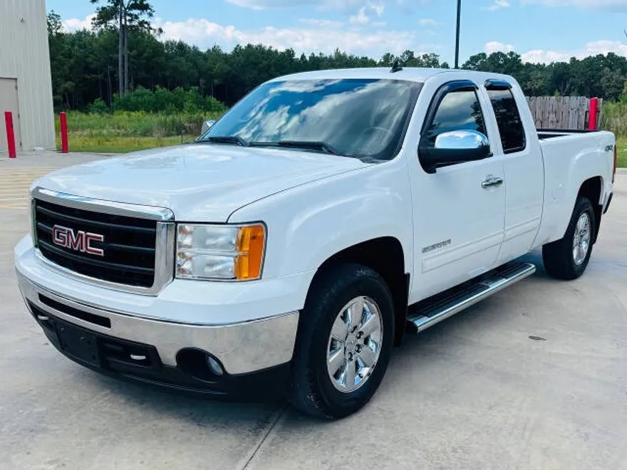 2011 Gmc Sierra 1500 SLE photo 1
