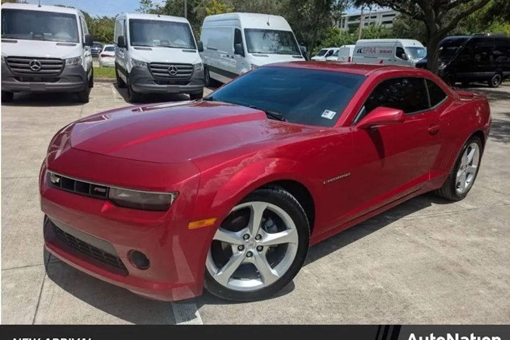 2015 Chevrolet Camaro 1LT Coupe photo 1