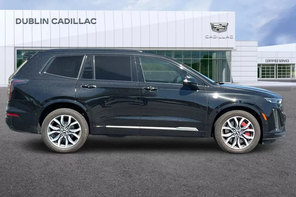 2024 Cadillac XT6 Sport photo 1