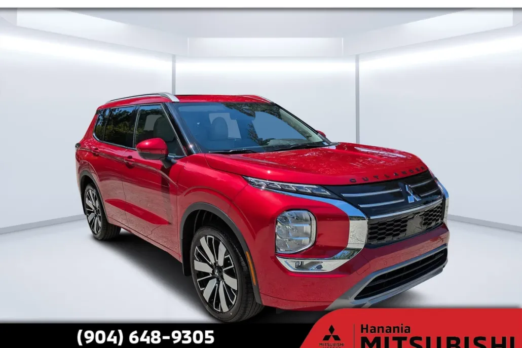 2025 Mitsubishi Outlander SEL photo 1