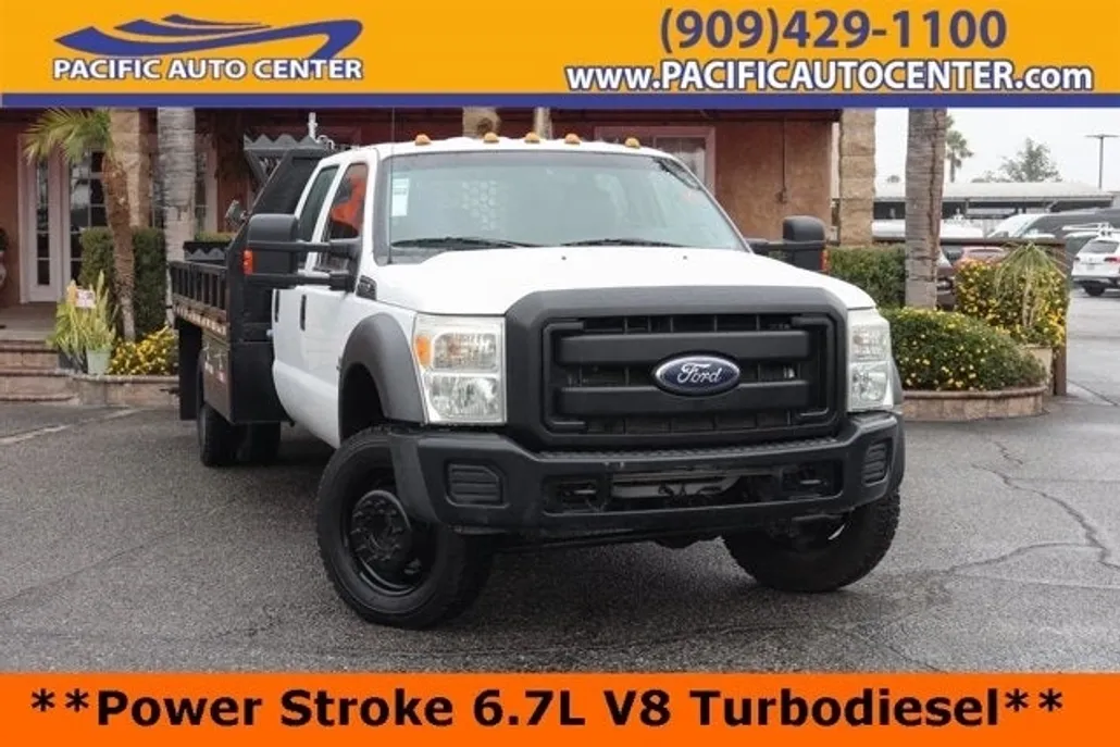 2011 Ford F-550 photo 1
