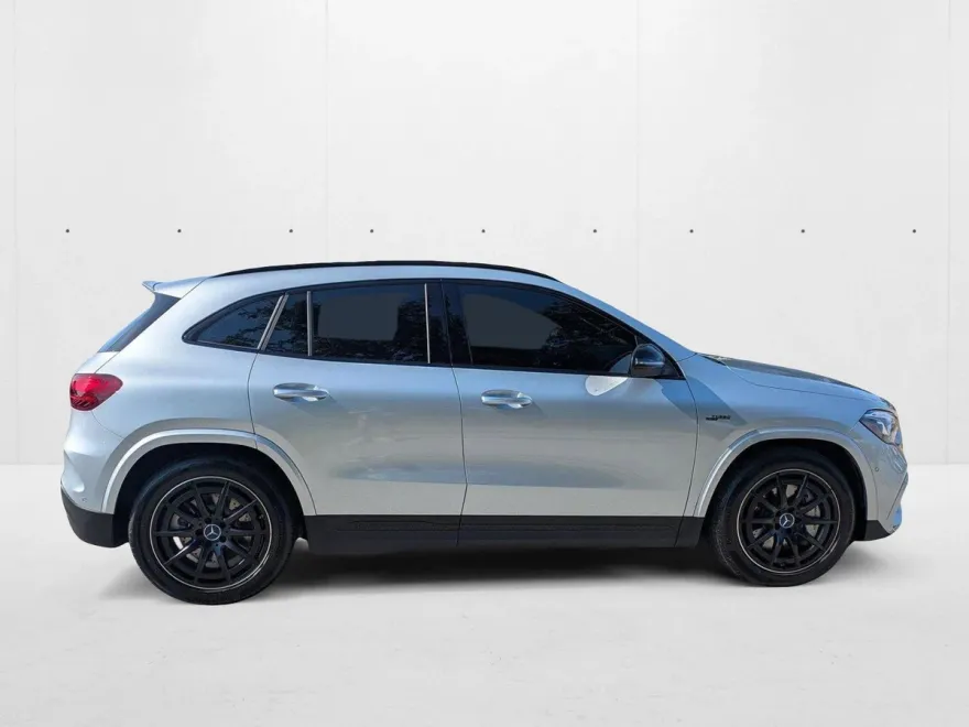 2025 Mercedes Benz GLA AMG 35 4MATIC photo 1