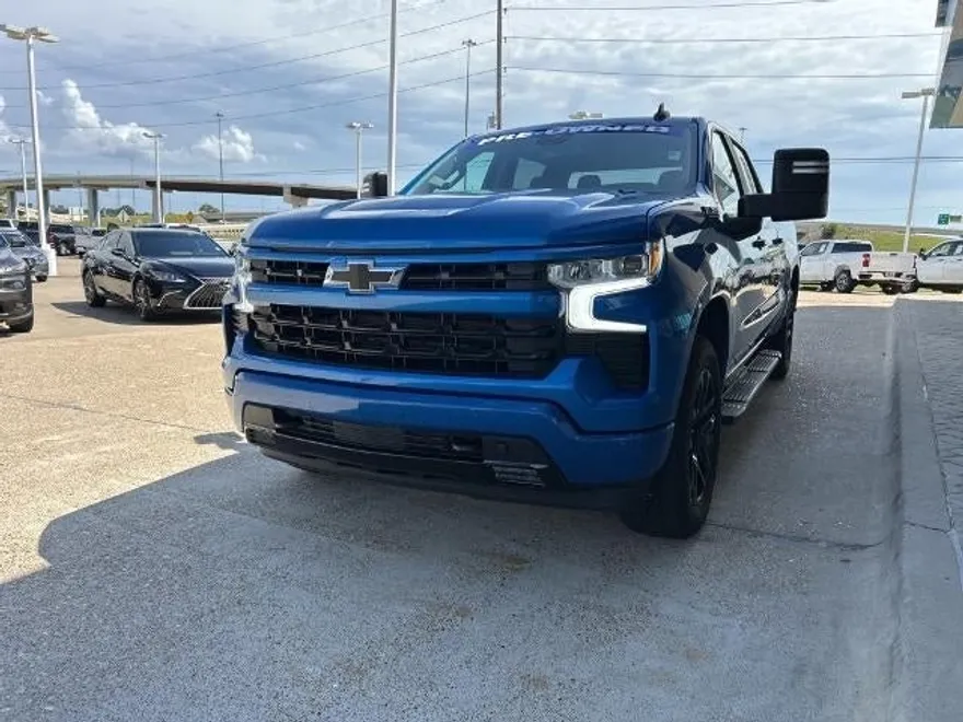 2022 Chevrolet Silverado 1500 RST photo 1