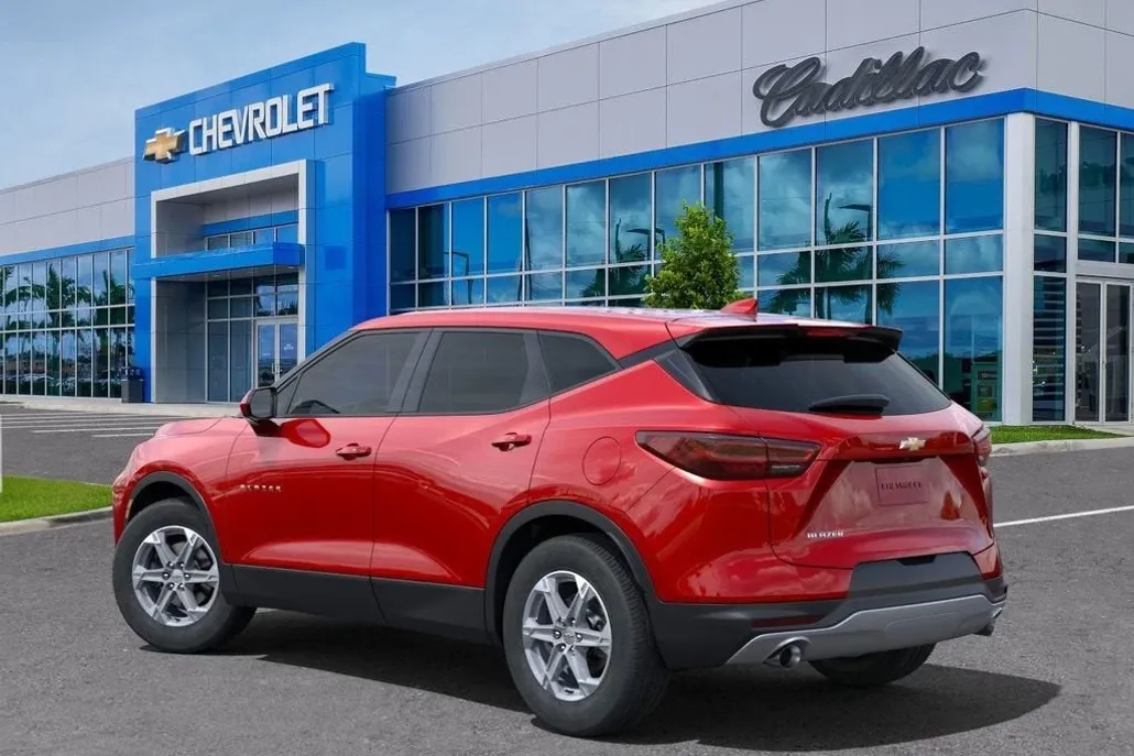 2025 Chevrolet Blazer 2LT photo 1
