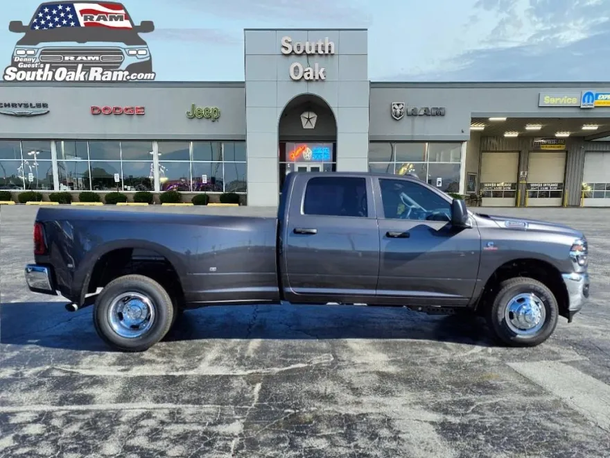 2026 Ram 3500 Tradesman photo 1
