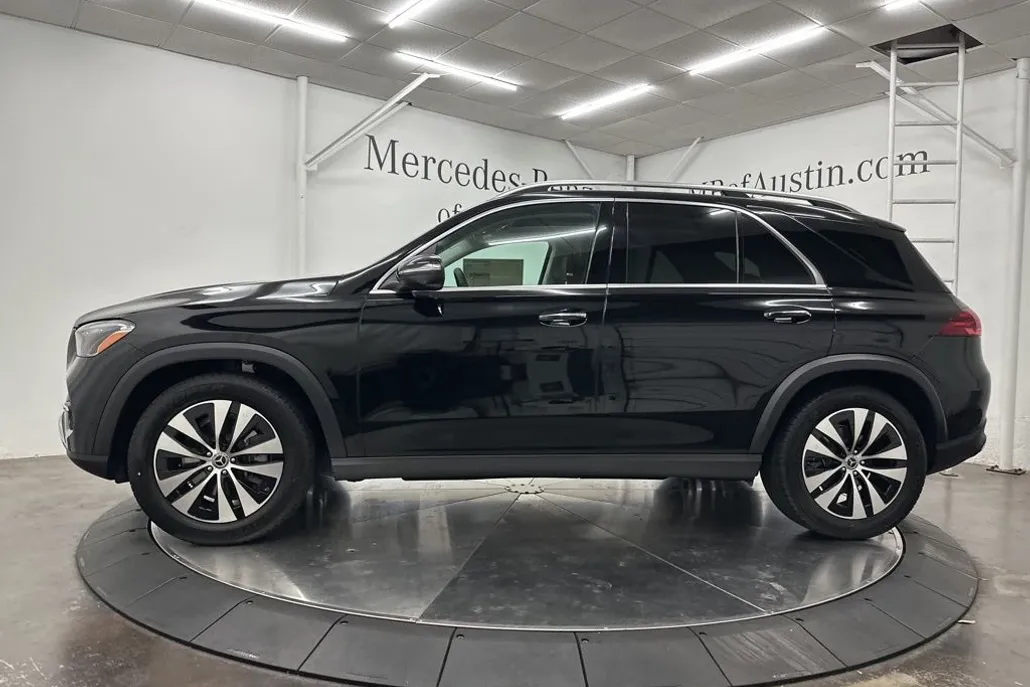 2025 Mercedes Benz GLE 350 4MATIC photo 1