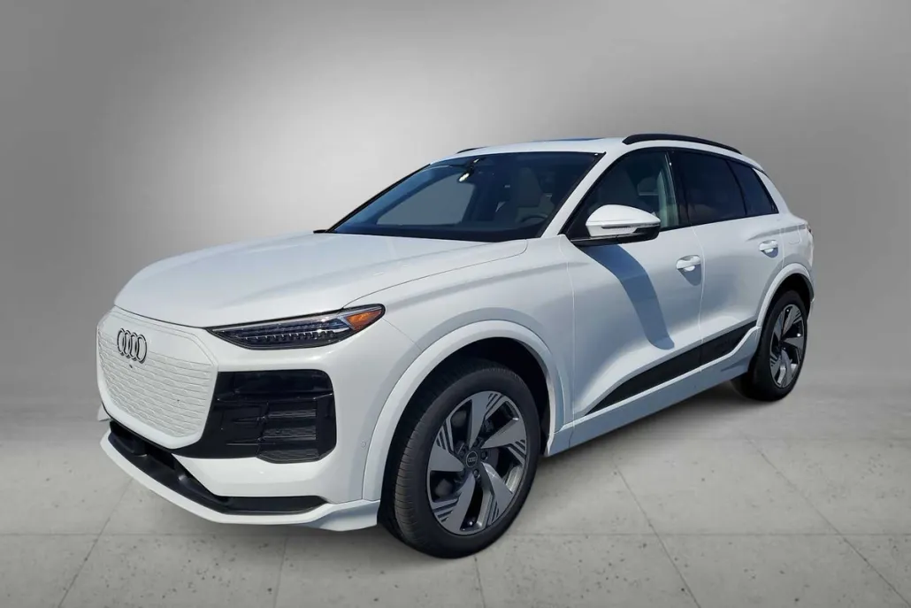 2025 Audi Q6 E-tron Premium Plus photo 1