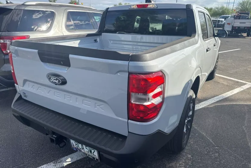 2025 Ford Maverick XLT photo 1