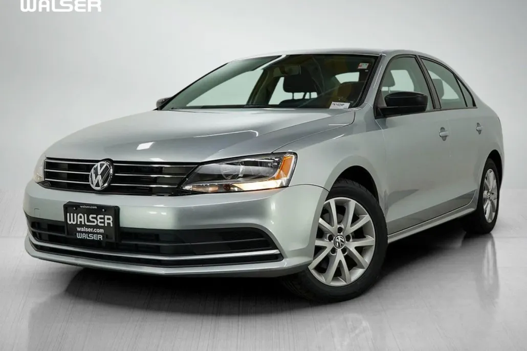 2015 Volkswagen Jetta 1.8T SE photo 1