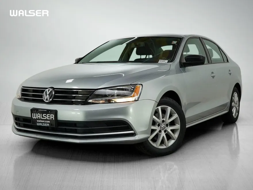 2015 Volkswagen Jetta 1.8T SE photo 1