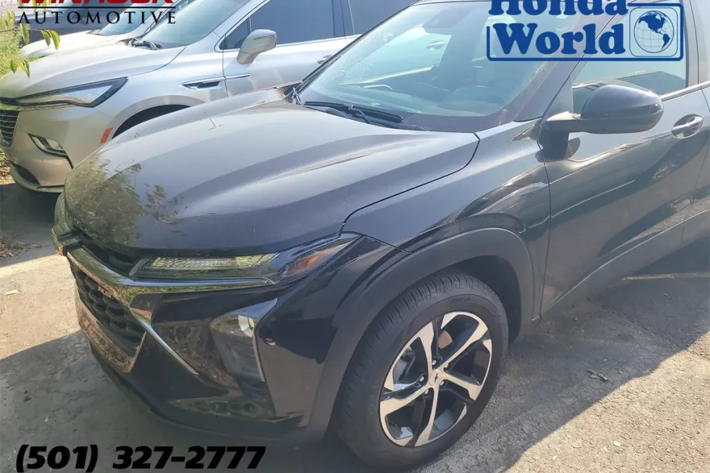 2025 Chevrolet Trax photo 1
