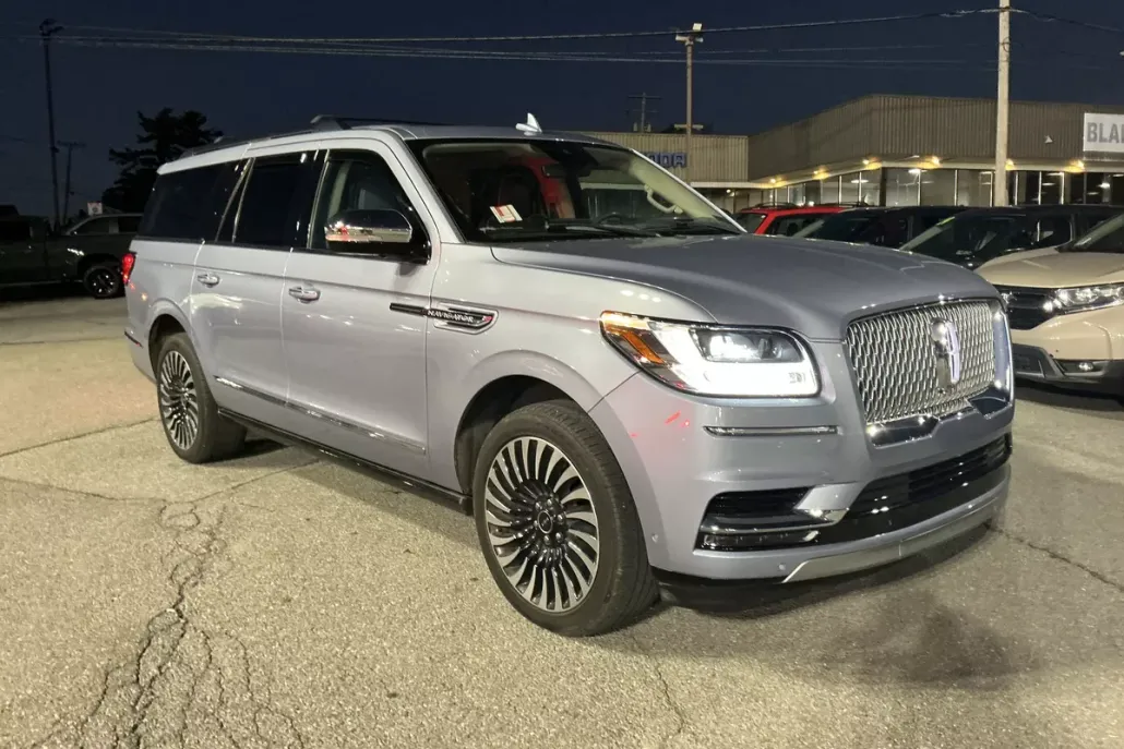2021 Lincoln Navigator Black Label photo 1