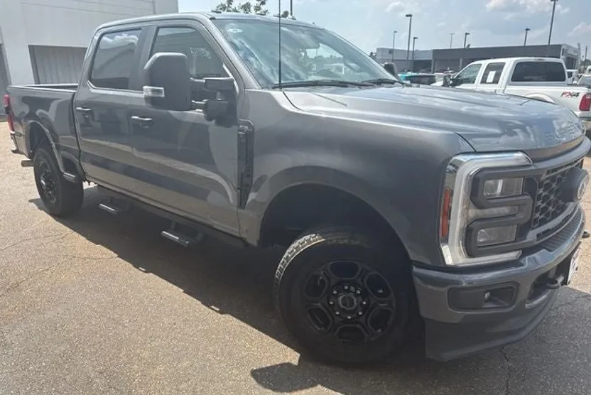 2023 Ford F-250 XL photo 1