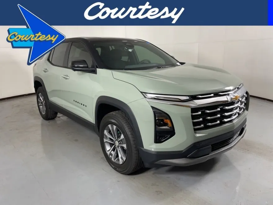 2026 Chevrolet Equinox LT photo 1