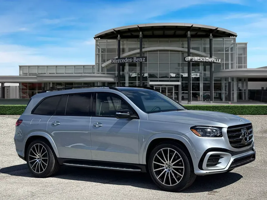 2025 Mercedes Benz GLS 450 4MATIC photo 1